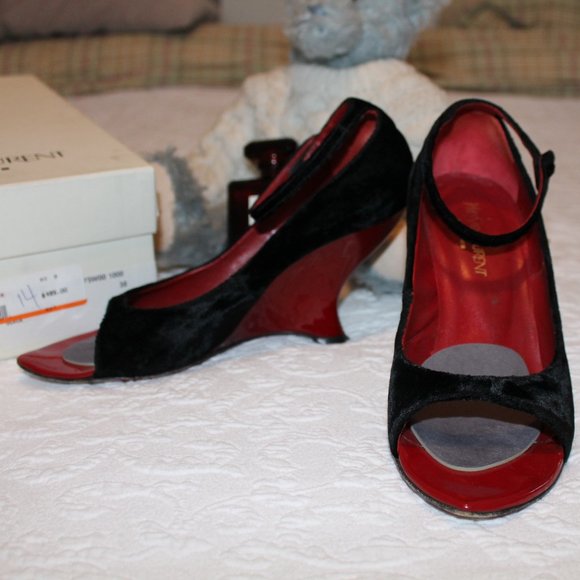 Tom ford for YSL Black Velvet & Red Lacquer shoes - Picture 2 of 6
